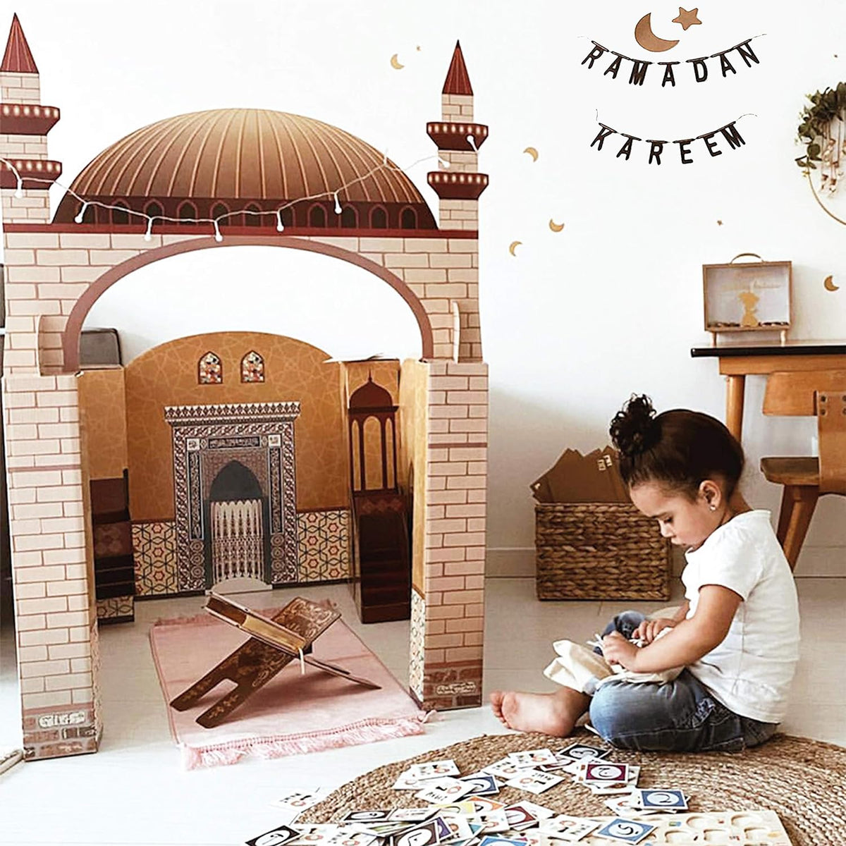 Portable Cardboard Playhouse Masjid for Muslim Kids Educational Interactive Toy with Prayer Mat B335
