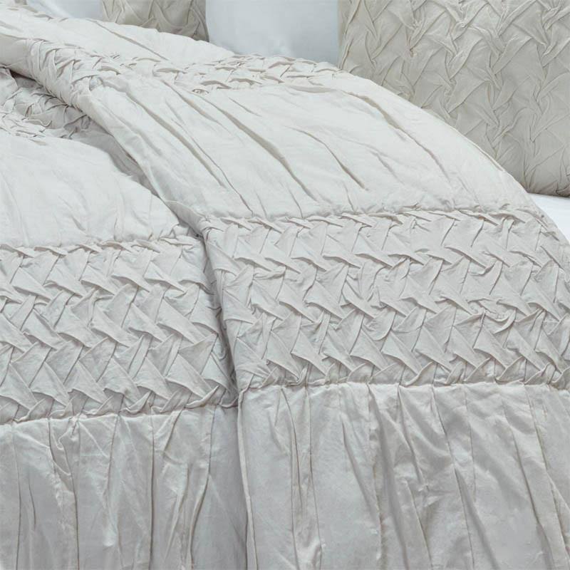 Natural Queen Quilt J364