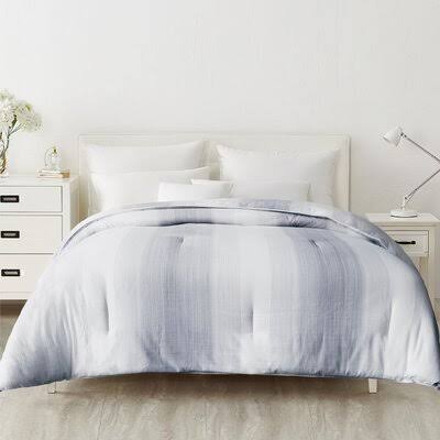Queen Microfiber Down Alternative Comforter M471655